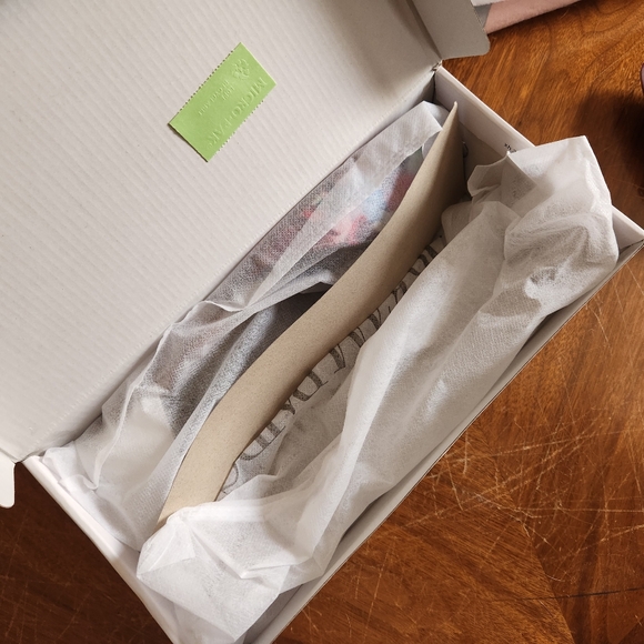 Women Size 11 Flats Dream Paris Floral Print with White Backs Buckle Strap - Picture 11 of 13